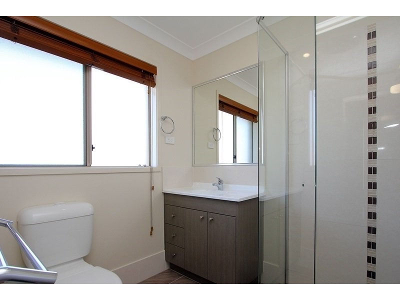 2/75 LEVINGTON ROAD, Eight Mile Plains QLD 4113