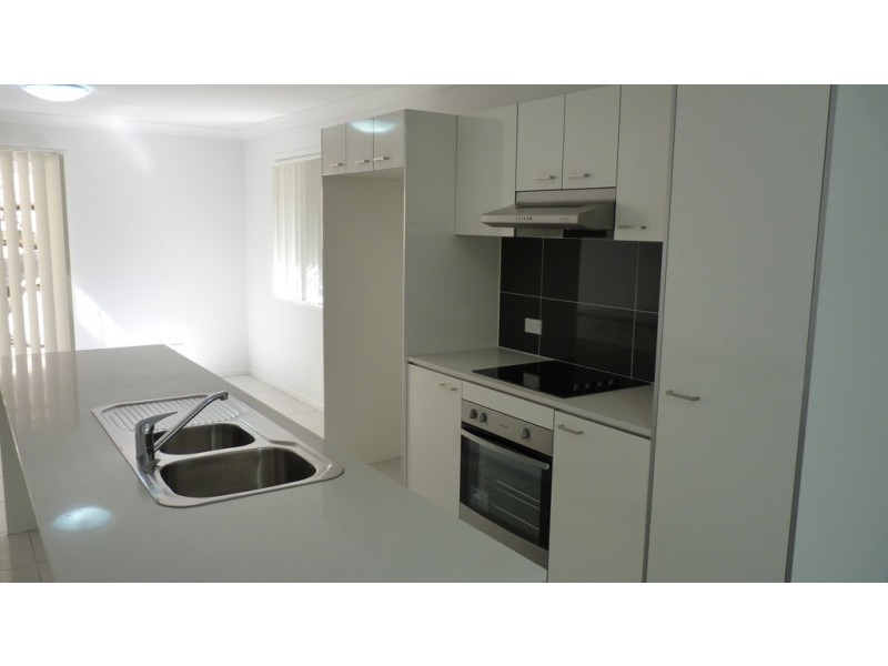 108 Loganlea Road, Loganlea QLD 4131
