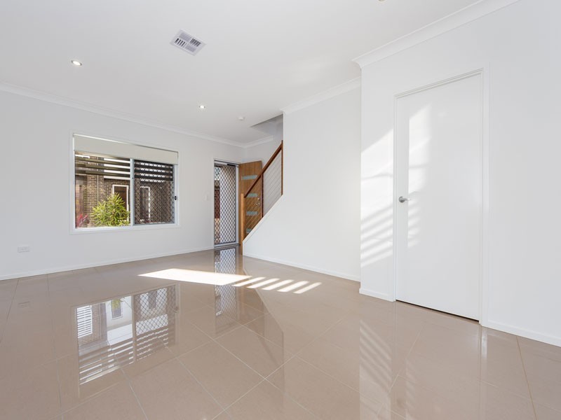 74/400 TINGAL RD, Wynnum QLD 4178