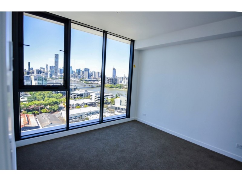 22 Railway Tce, Milton QLD 4064