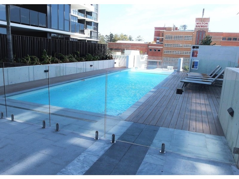 22 Railway Tce, Milton QLD 4064