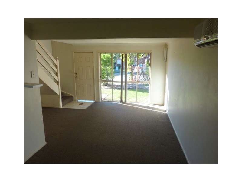 49/75 Brown St, Labrador QLD 4215