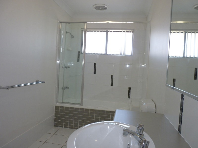 North Lakes QLD 4509