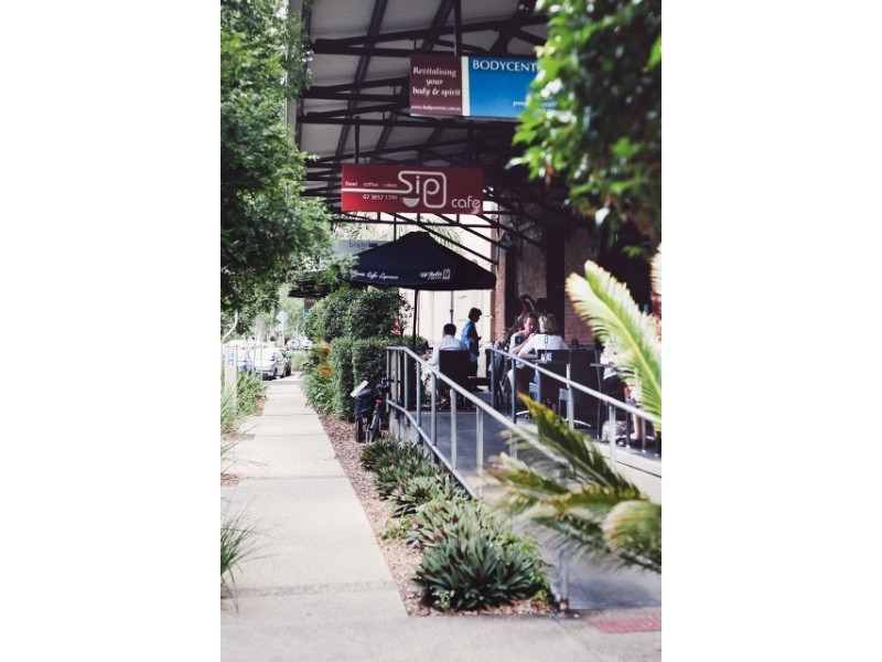 54-M Vernon Tce, Teneriffe QLD 4005