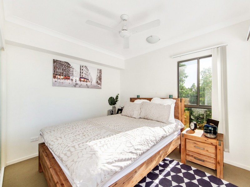 2/1 Linear Drive, Mango Hill QLD 4509