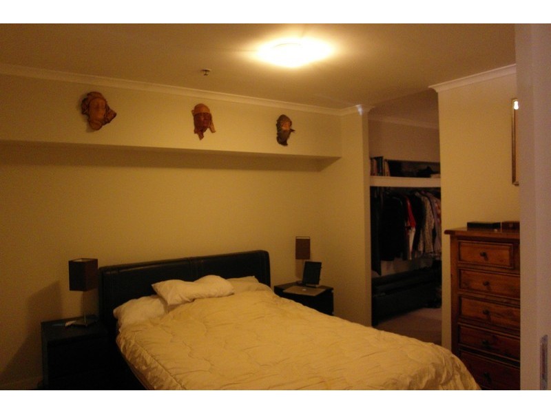 54-M- Vernon Tce, Teneriffe QLD 4005