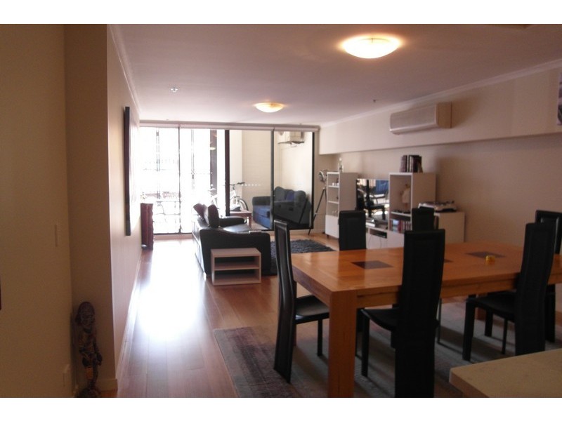 54 Vernon Tce, Teneriffe QLD 4005