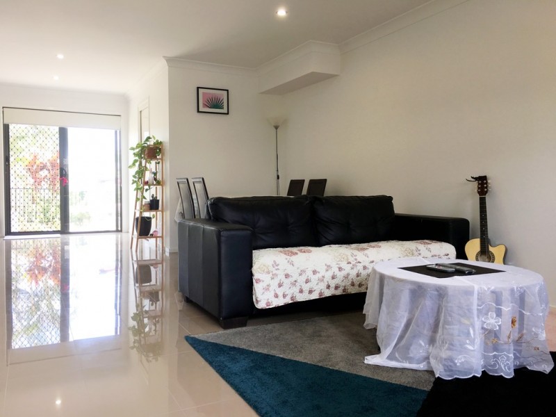 30 Girraween Crescent, Parkinson QLD 4115