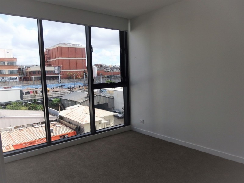 22 Railway Tce, Milton QLD 4064