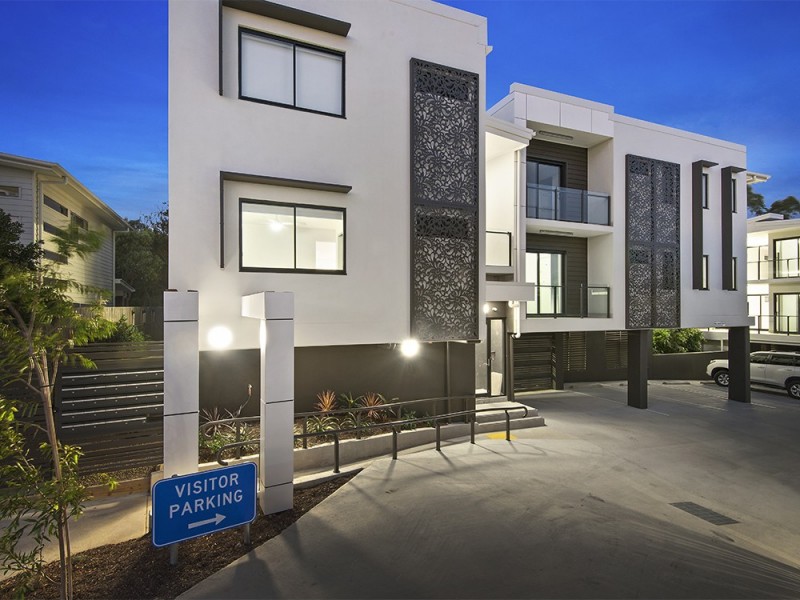 18/15 SAMBAR CLOSE, Chermside West QLD 4032