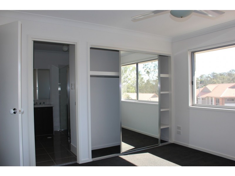 Durack Park 75 Outlook Place, Durack QLD 4077