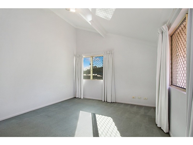 22 21 Campbell Street, Toowong QLD 4066