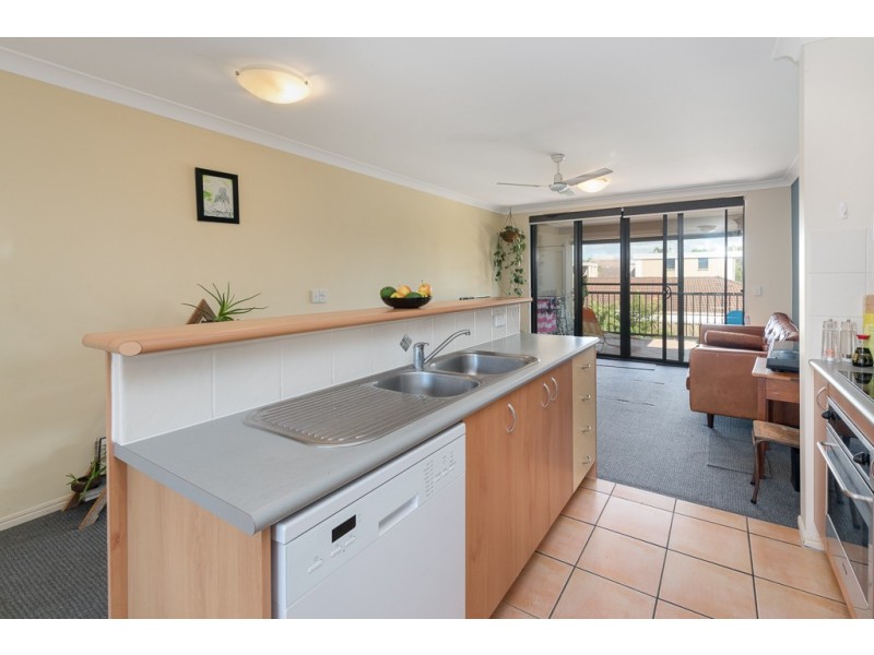 4/4 Mawarra Street, Palm Beach QLD 4221