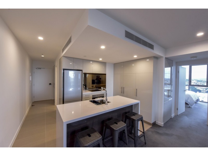 55 Railway Tce, Milton QLD 4064