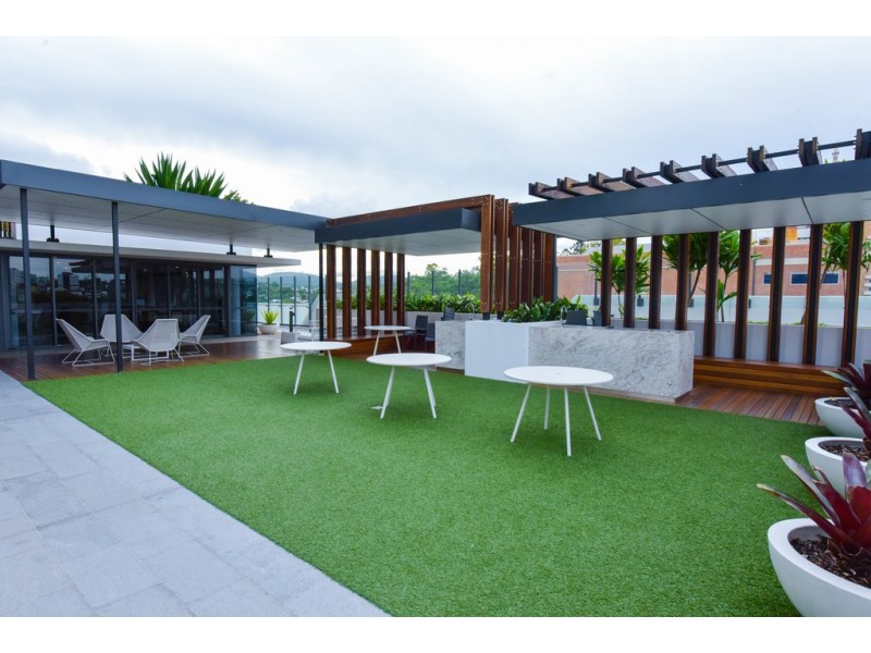 55 Railway Tce, Milton QLD 4064