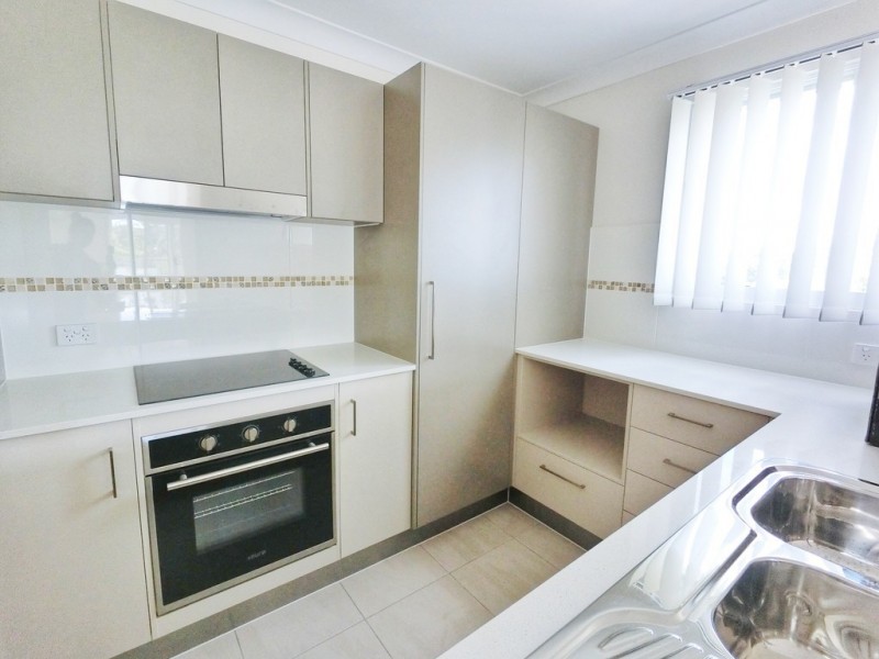 2 Lakes Entrace Drive, Springfield Lakes QLD 4300