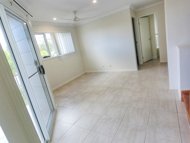 2 Lakes Entrace Drive, Springfield Lakes QLD 4300