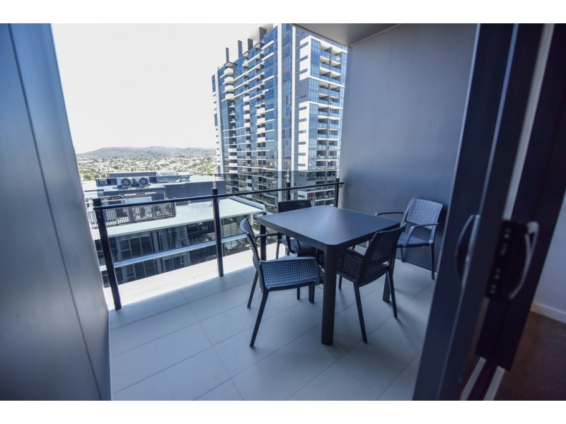 22 Railway Tce, Milton QLD 4064