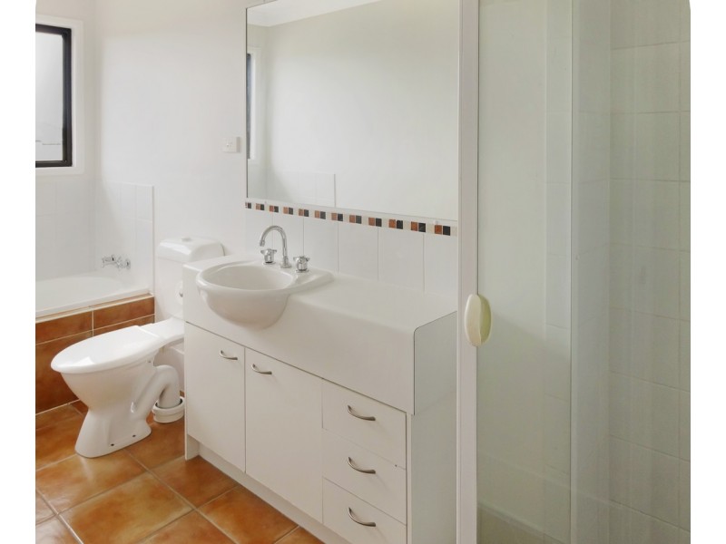 11 Federation Street, Wynnum West QLD 4178