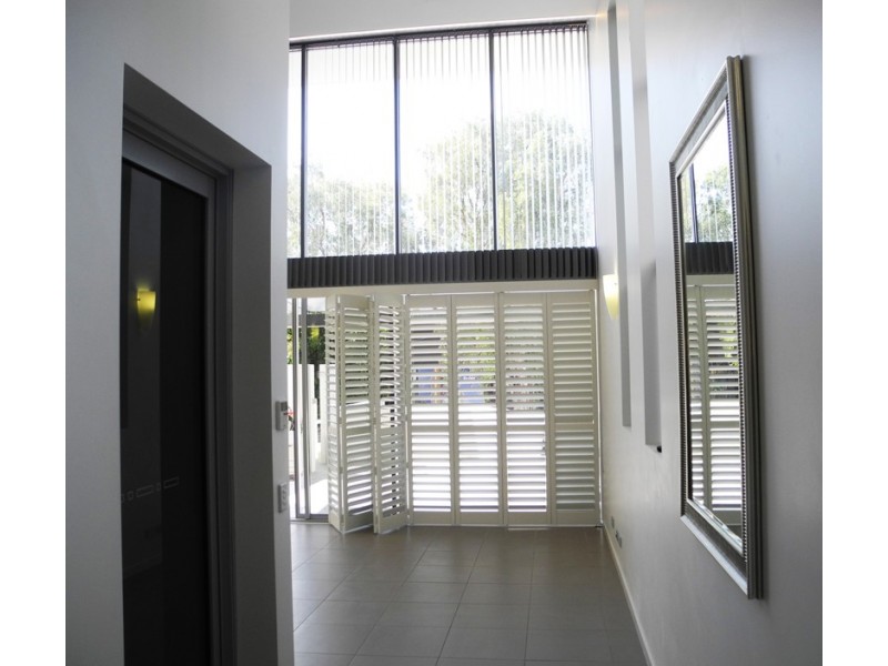 4/15 Walsh Street, Milton QLD 4064