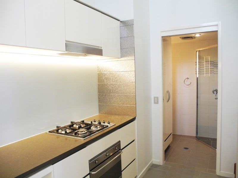 4/15 Walsh Street, Milton QLD 4064