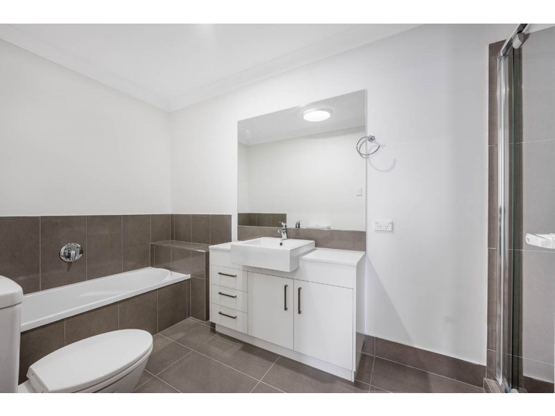 400 Tingal Rd, Wynnum QLD 4178