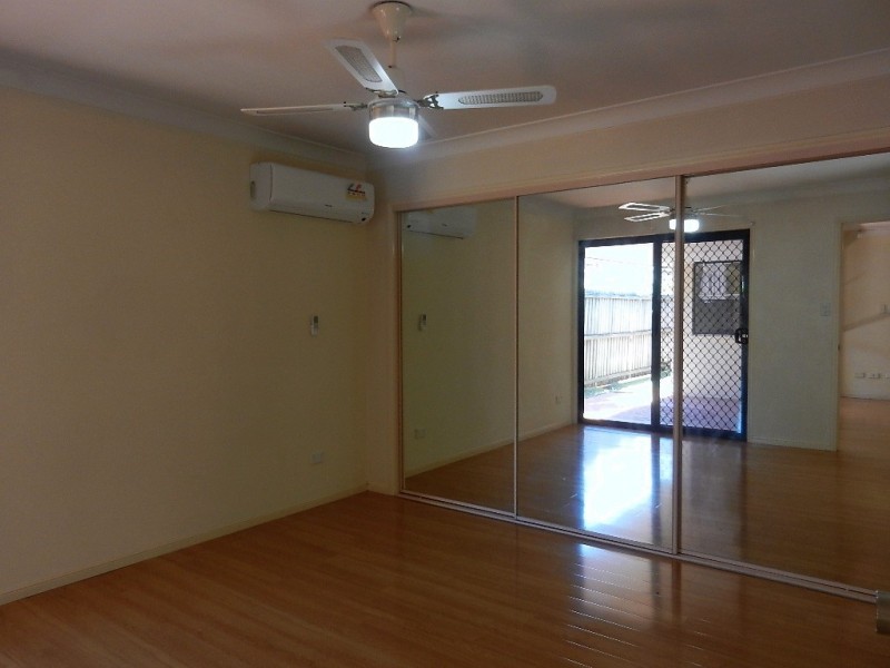 2/12 Angel, Eight Mile Plains QLD 4113