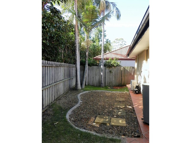 2/12 Angel, Eight Mile Plains QLD 4113