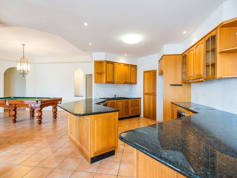 Sovereign Islands QLD 4216