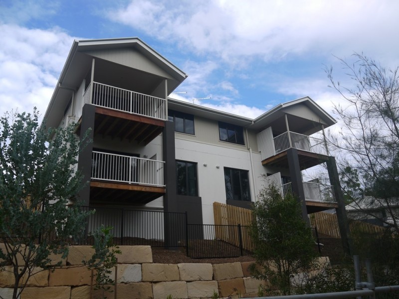 14 Lincoln Parade, Springfield Lakes QLD 4300