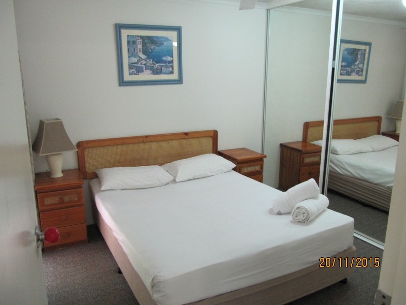 38 Enderley Ave, Surfers Paradise QLD 4217