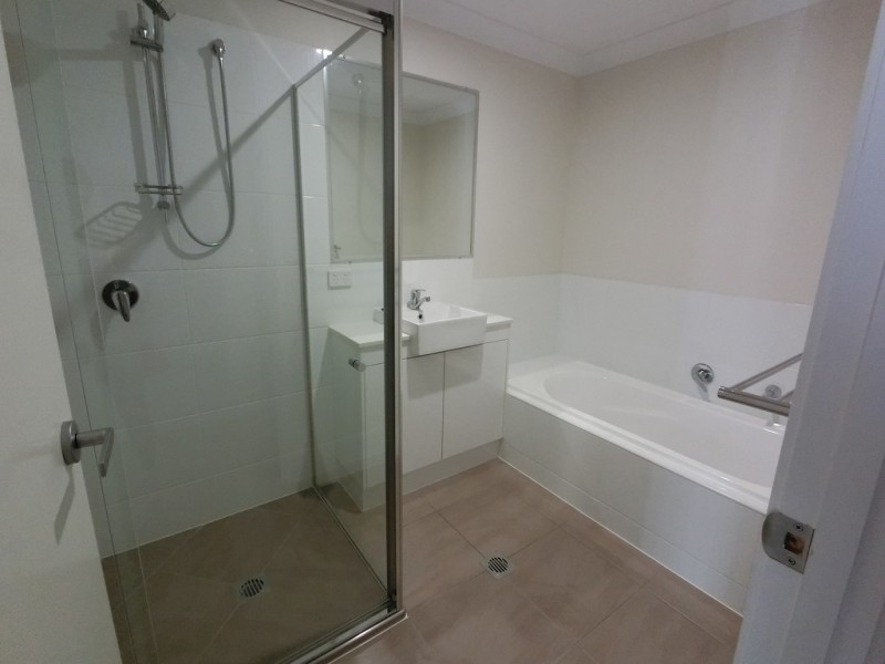 2D Lakes Entrance Drive, Springfield Lakes QLD 4300