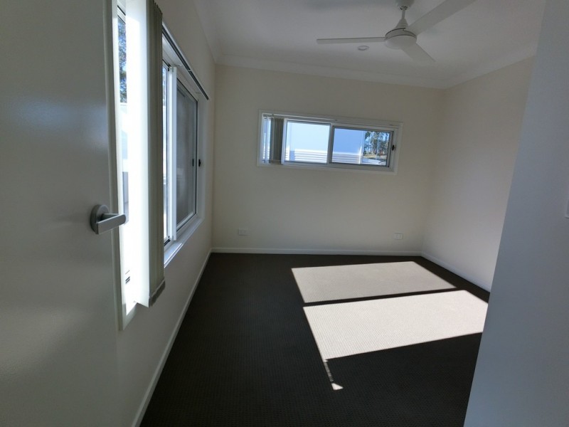 2D Lakes Entrance Drive, Springfield Lakes QLD 4300