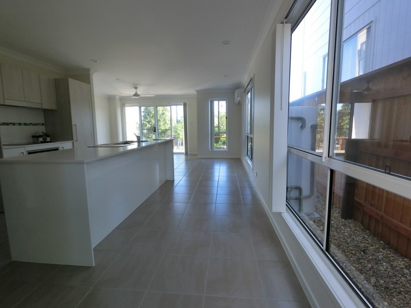 2D Lakes Entrance Drive, Springfield Lakes QLD 4300