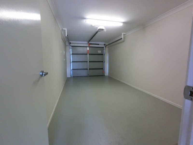 2D Lakes Entrance Drive, Springfield Lakes QLD 4300