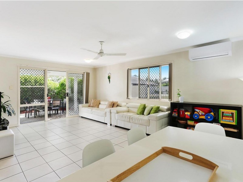 21 Tripcony Place, Wakerley QLD 4154