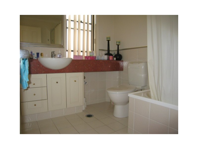 Hope Island QLD 4212