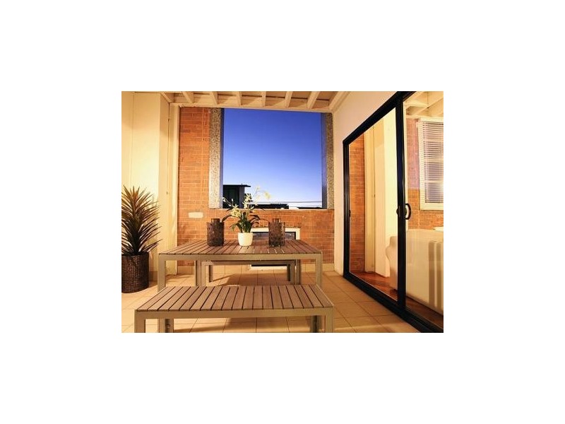 54 Vernon Tce, Teneriffe QLD 4005