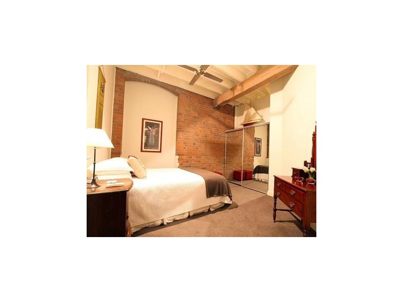 54 Vernon Tce, Teneriffe QLD 4005