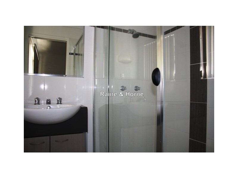 8/220 Government Road, Forest Lake QLD 4078