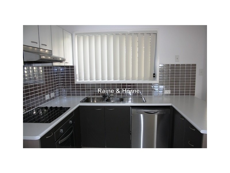 8/220 Government Road, Forest Lake QLD 4078