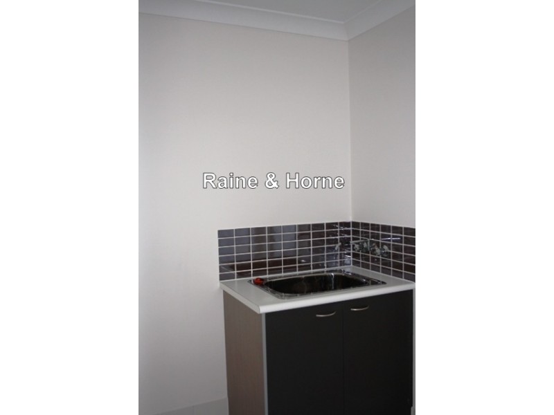 8/220 Government Road, Forest Lake QLD 4078