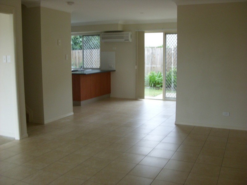 1/11  Pyranees Street, Calamvale QLD 4116