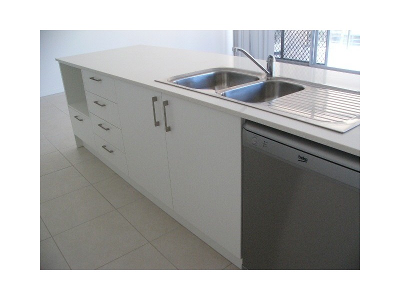 3 McLennan Court, North Lakes QLD 4509