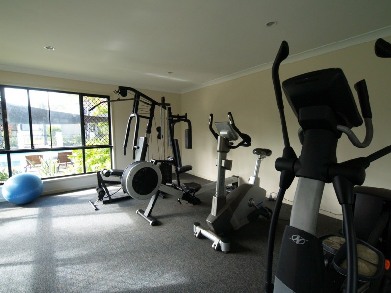 590 Pine Ridge Road, Coombabah QLD 4216