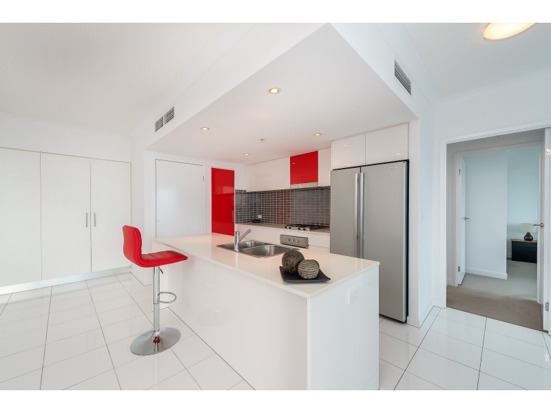 23802/5 Lawson Street, Southport QLD 4215