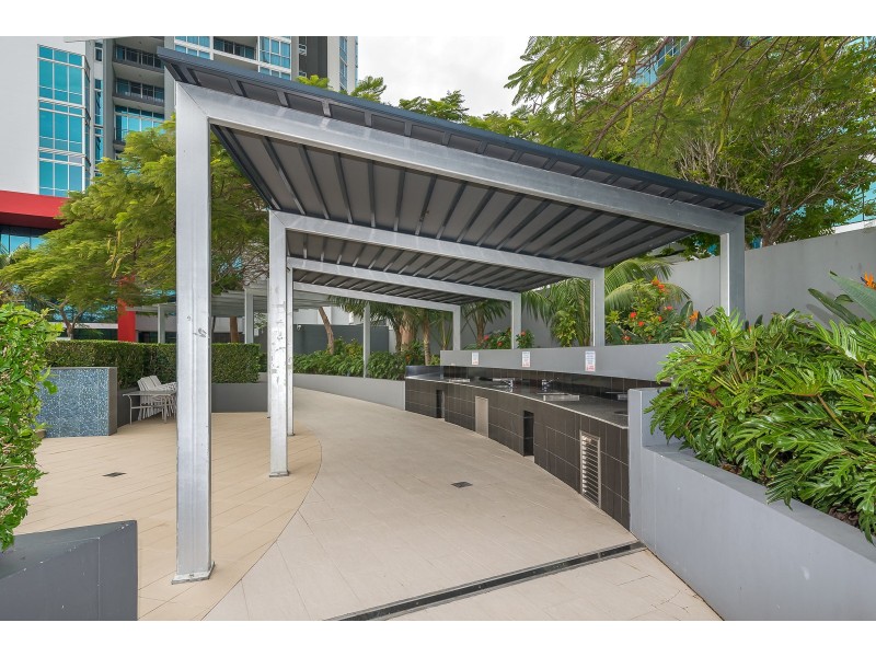 23802/5 Lawson Street, Southport QLD 4215