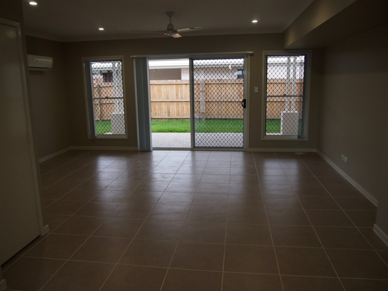 1/77 Mint Crescent, Griffin QLD 4503