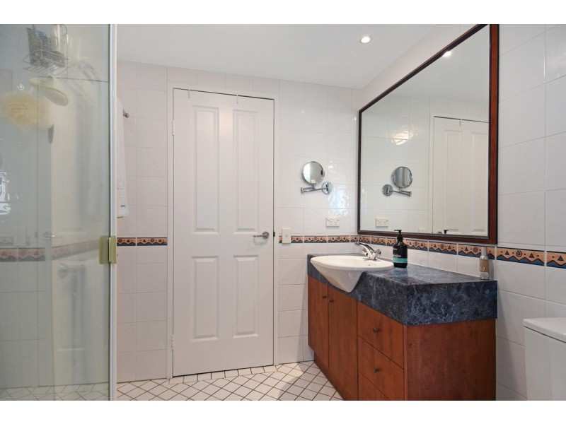 405/182 Marine Parade, Labrador QLD 4215