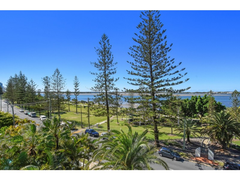 405/182 Marine Parade, Labrador QLD 4215